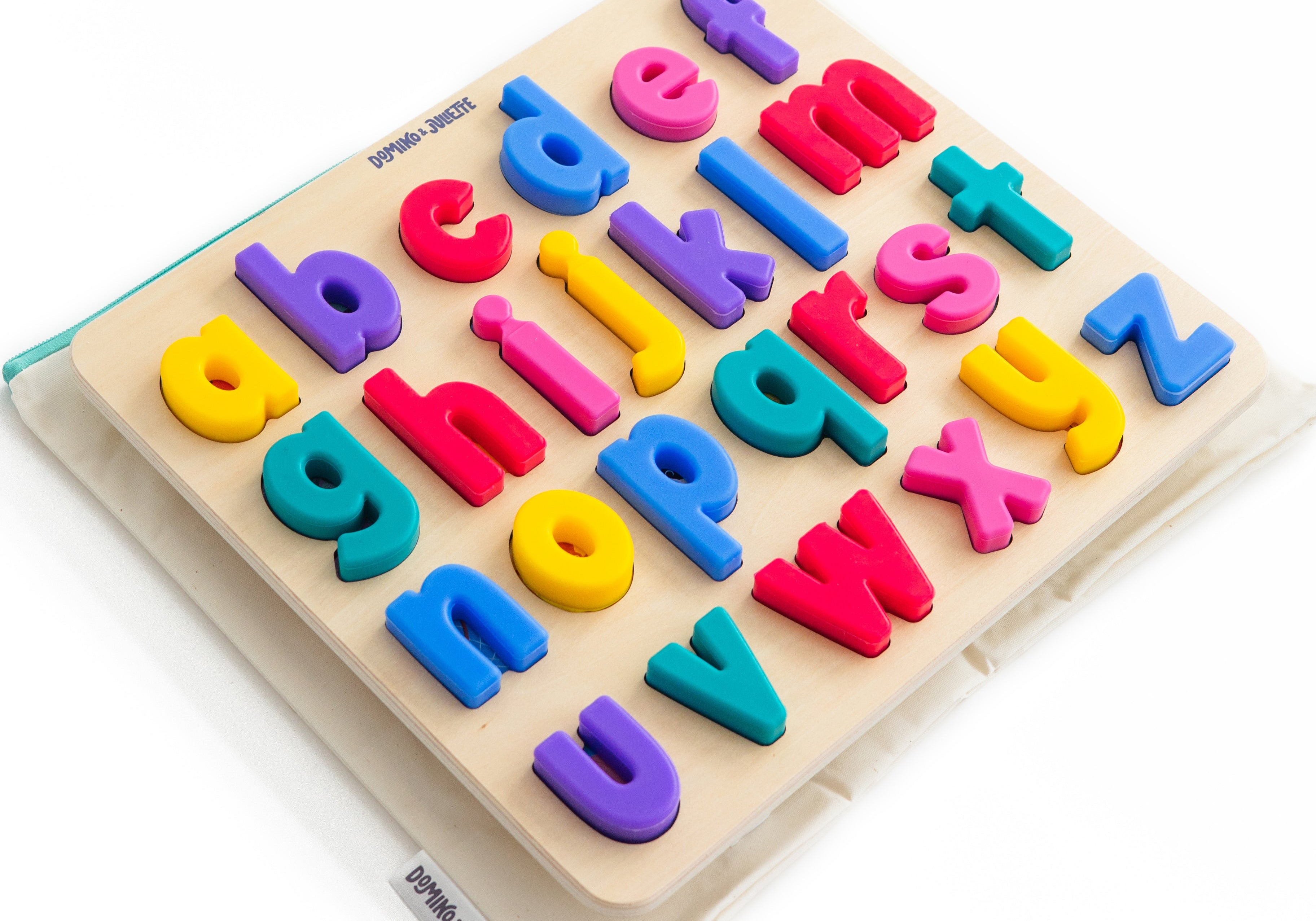 Domino_Juliette_xyz-Find-Fit-Puzzle-Lowercase_Angled.jpg